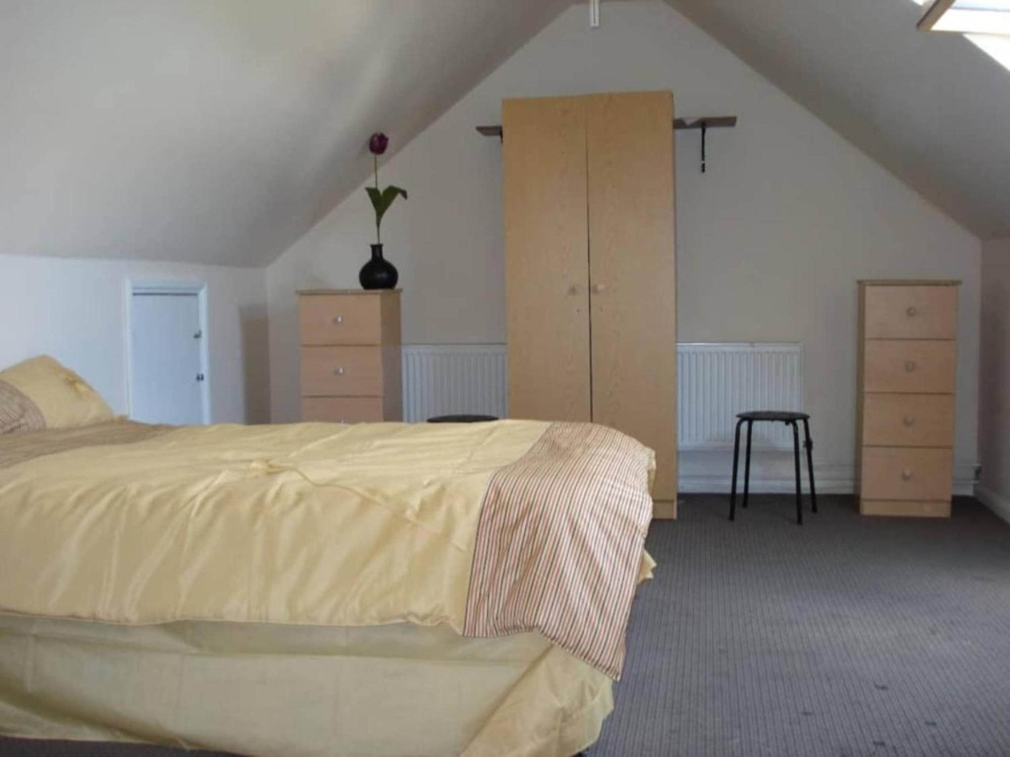 London Comfy Doubles Aparthotel Bagian luar foto