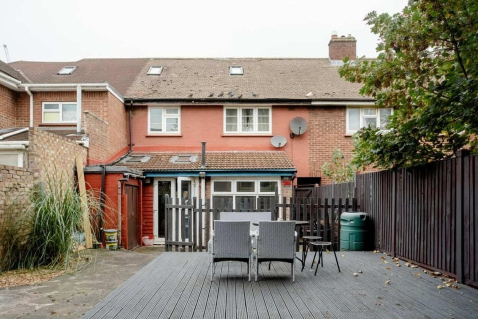 London Comfy Doubles Aparthotel Bagian luar foto
