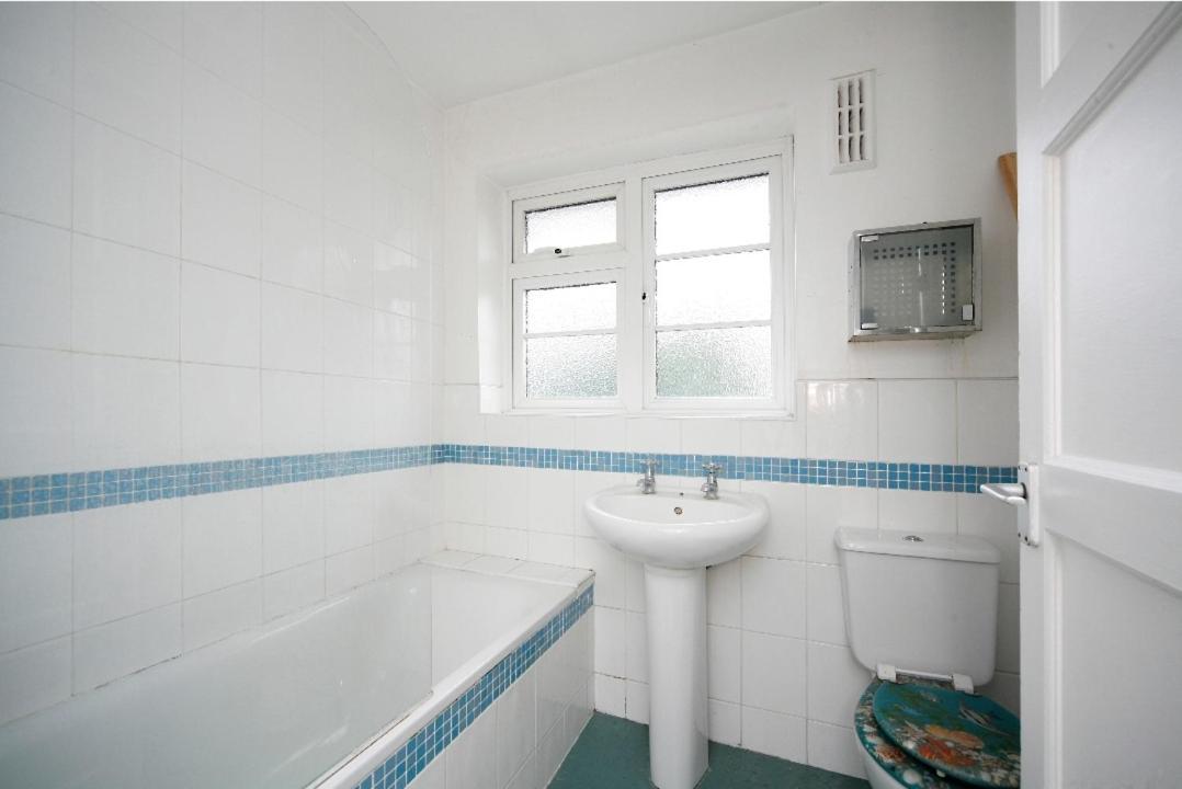 London Comfy Doubles Aparthotel Bagian luar foto